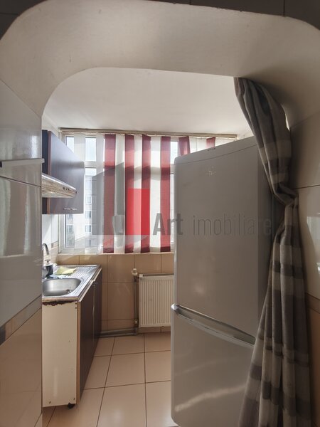 Crangasi, apartament 3 camere.