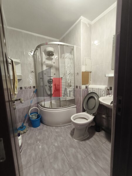 Crangasi, apartament 3 camere.